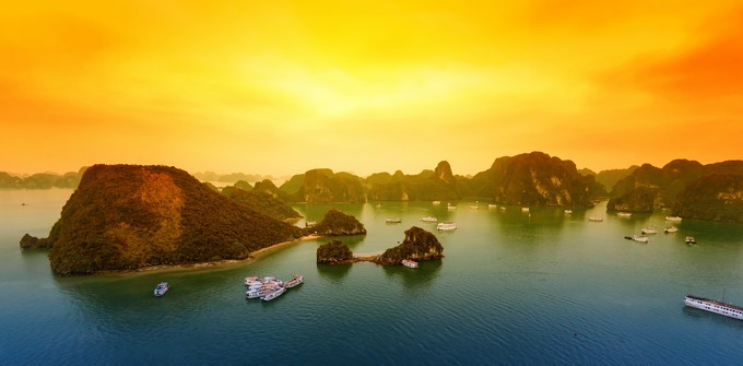 Vietnam Halong Bay beautiful sunset landscape background