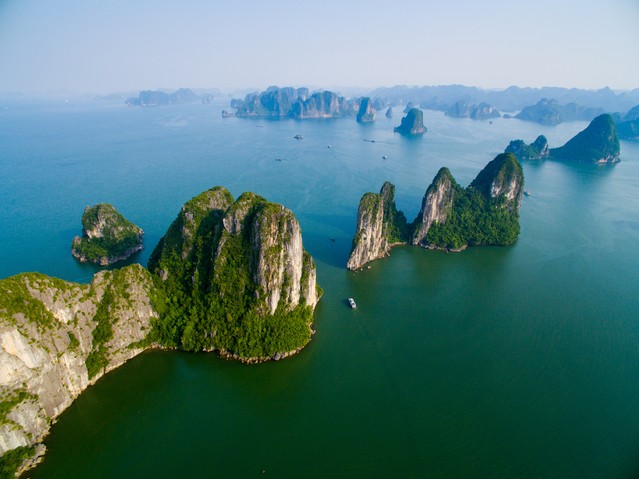 Beautiful seascape view in Halong bay, Vietnam